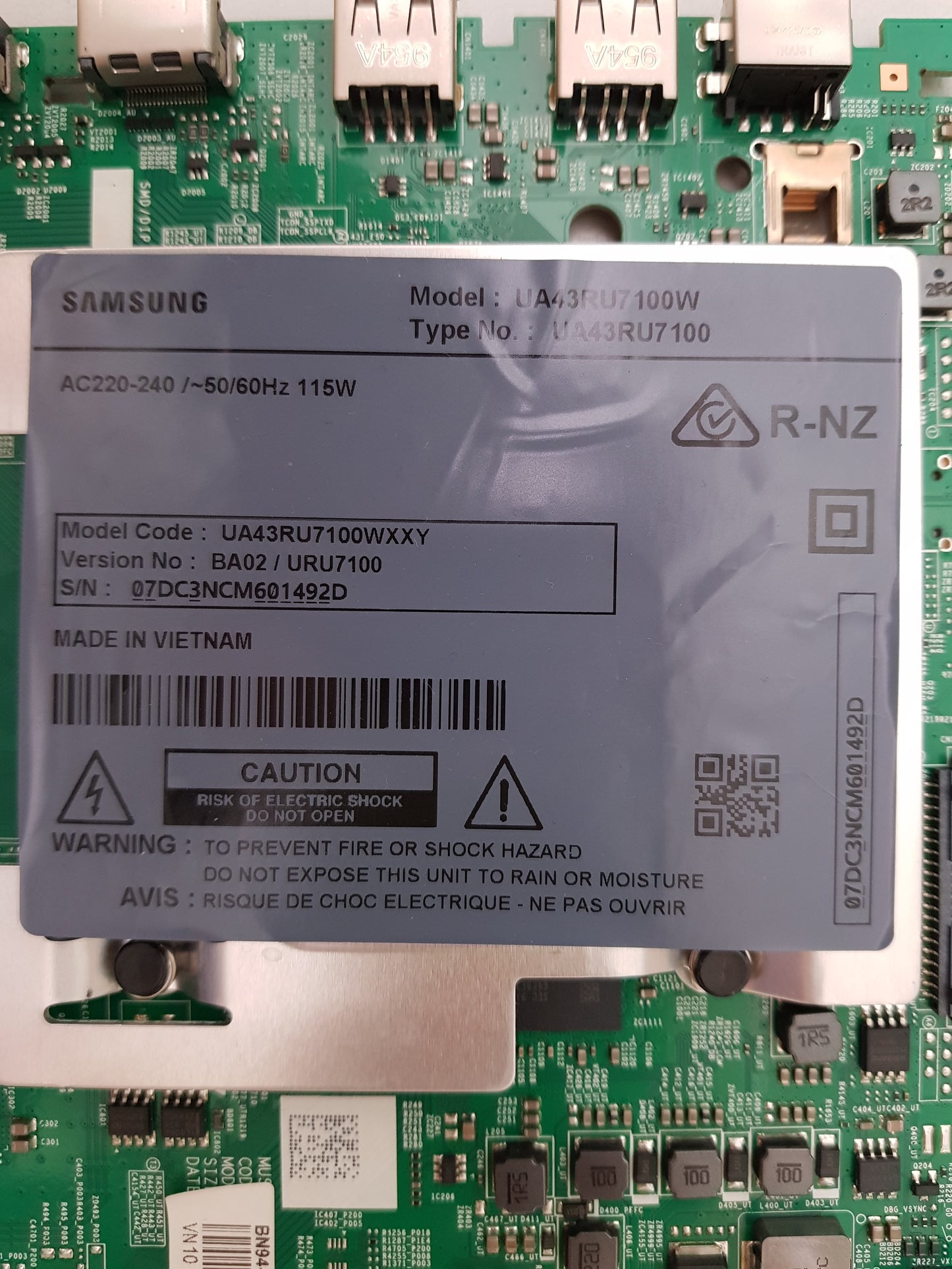 SAMSUNG UA43RU7100 WXXY (VER BA02) MAIN BOARD BN94-14173G