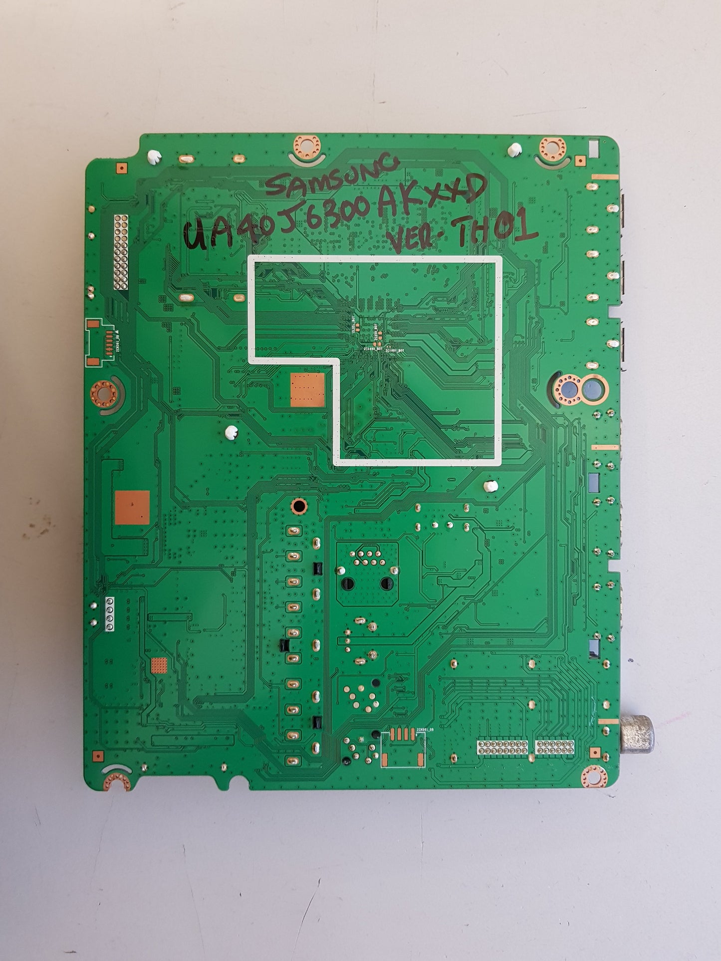 SAMSUNG UA40J6300 AKXXD (VER TH01) MAIN BOARD BN94-09097R