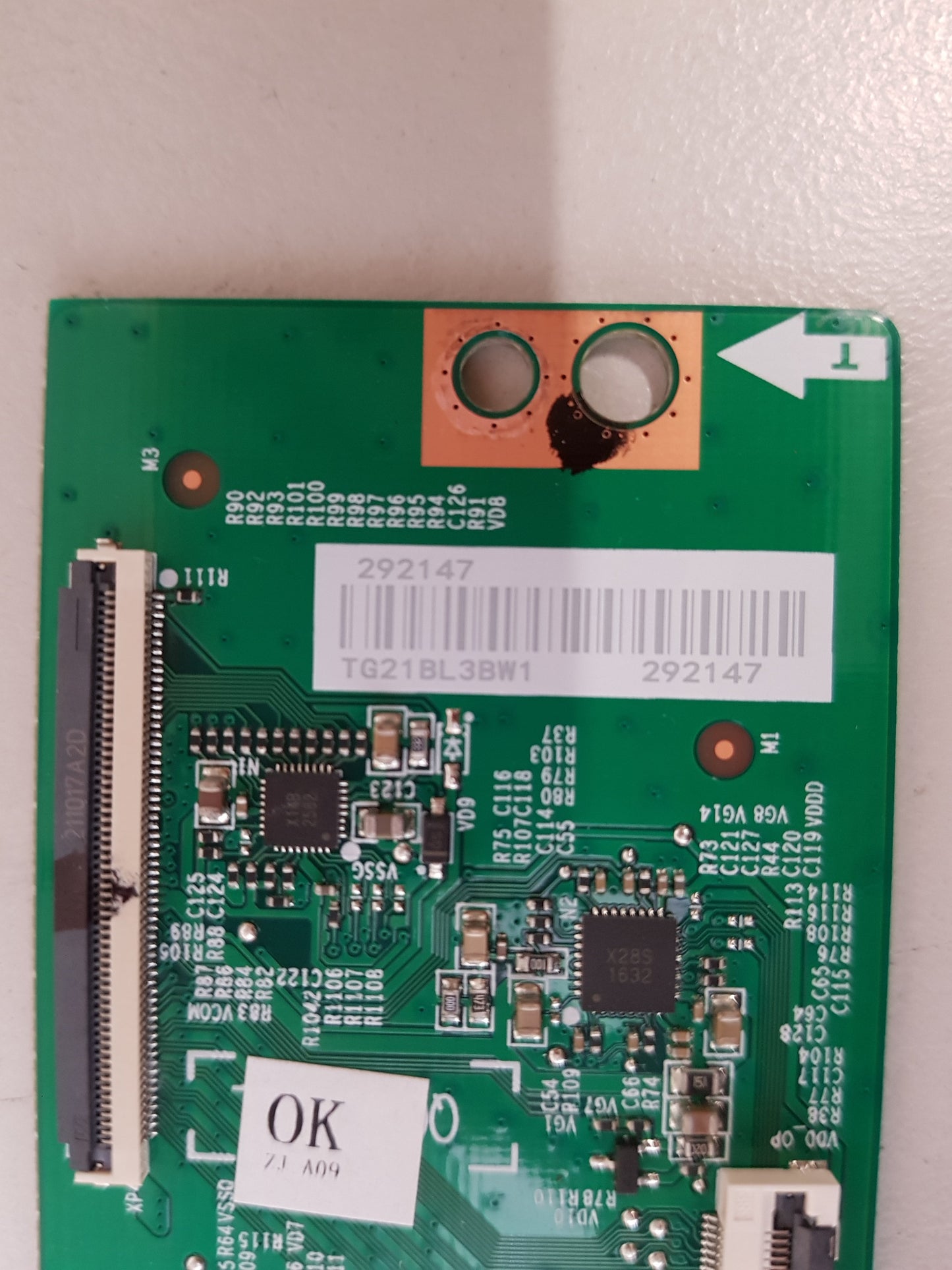 HISENSE 43A7G T-CON BOARD RSAG7.820.11133 292147