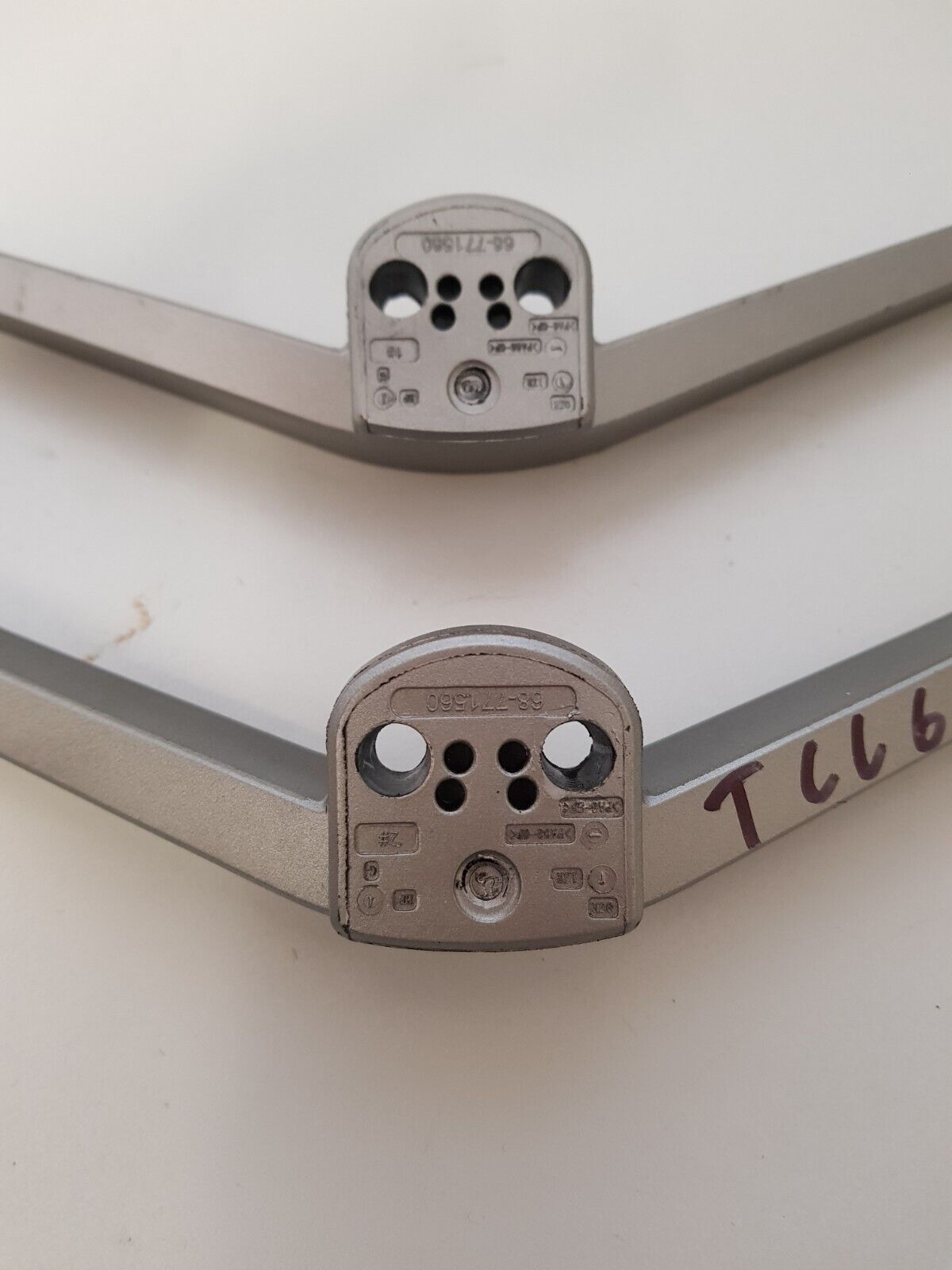 GENUINE TCL 65P75 L&R FEET