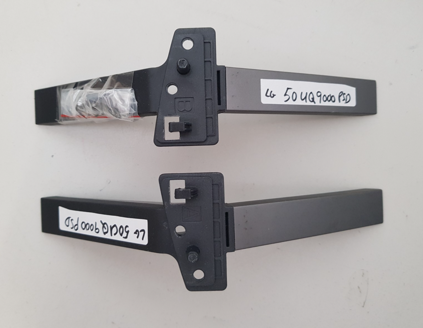 GENUINE LG 50UQ9000PSD L&R FEET & SCREWS
