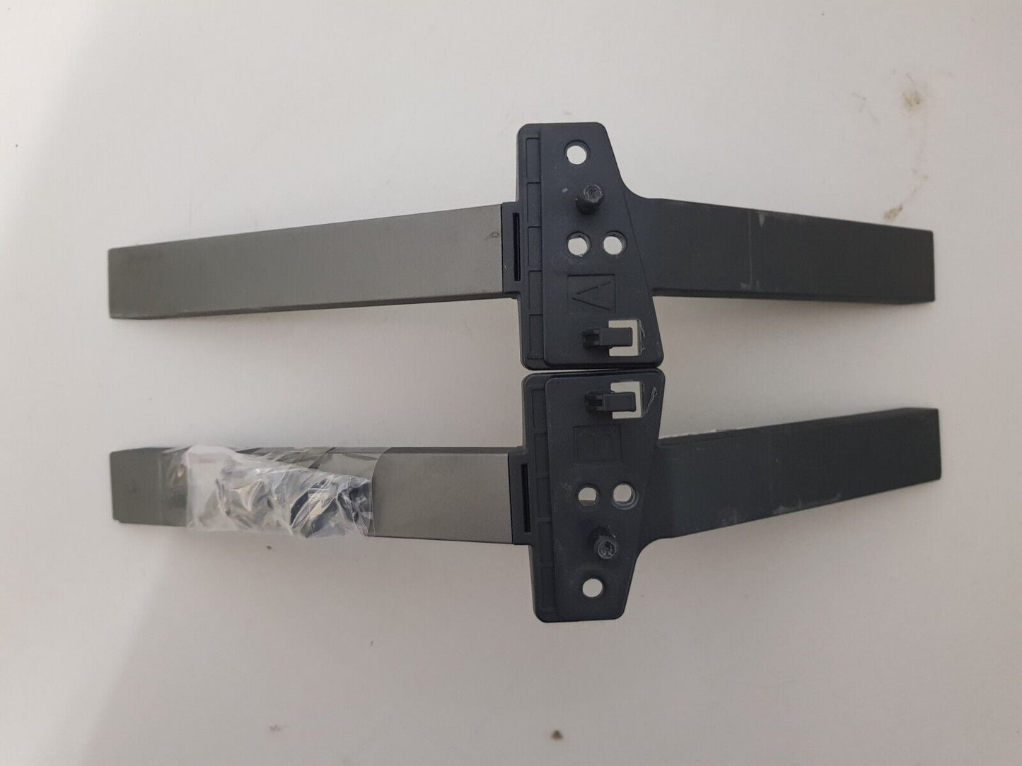 GENUINE LG 65UQ900 PSD L&R FEET & SCREWS