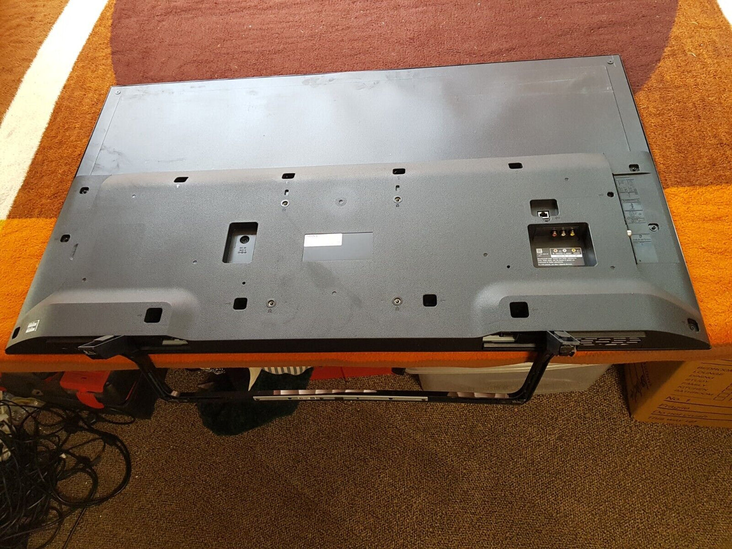 GENUINE SONY KDL-49W660E STAND & SCREWS