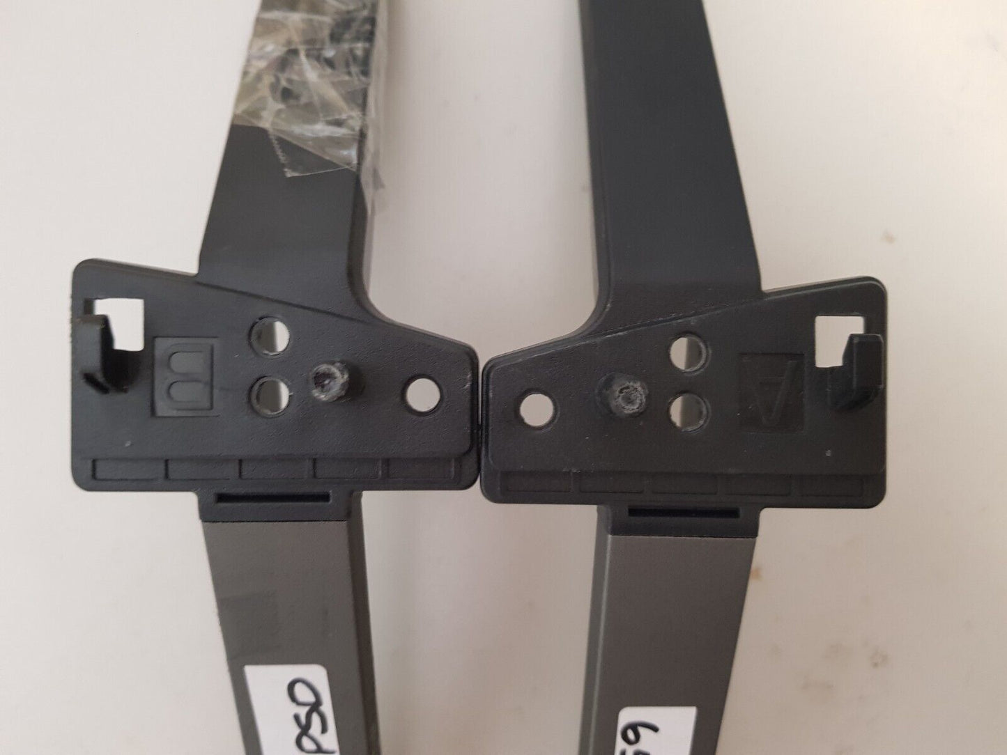 GENUINE LG 65UQ9000PSD L&R FEET & SCREWS