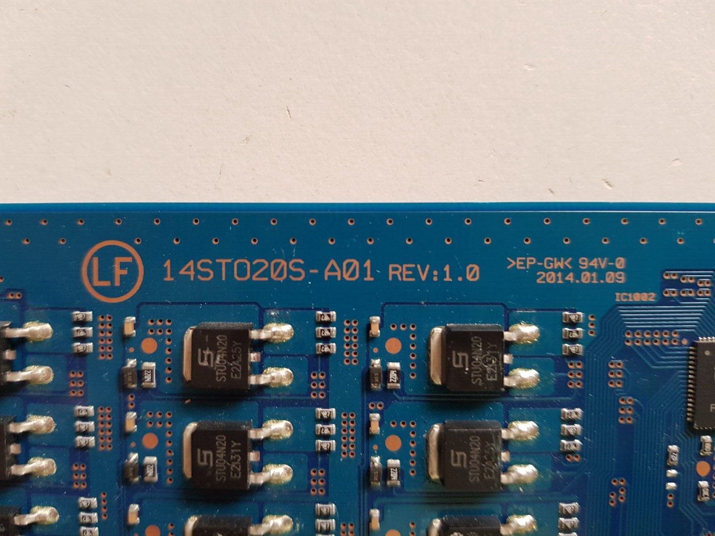 GENUINE SONY KD70X8500B LED DRIVE BOARD 14STO20S-A01