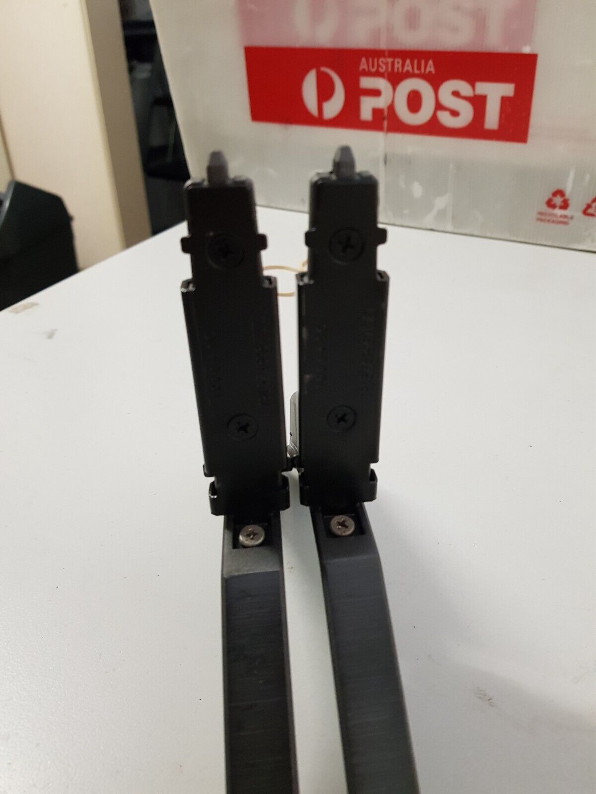 GENUINE PANASONIC 55FX700A L&R FEET
