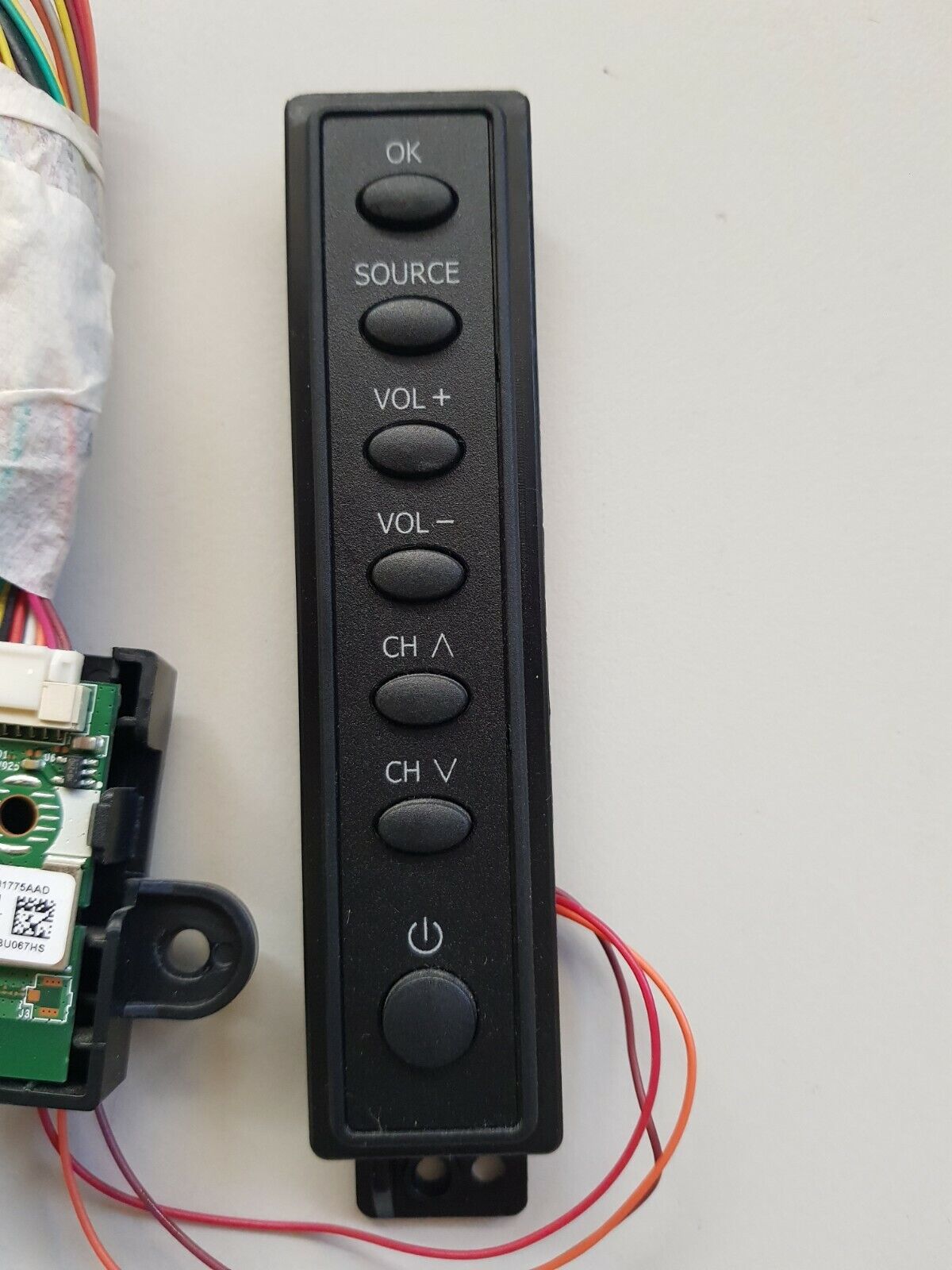 GENUINE HISENSE 60K390PAG ON/OFF BUTTONS, WIFI RF MODULE