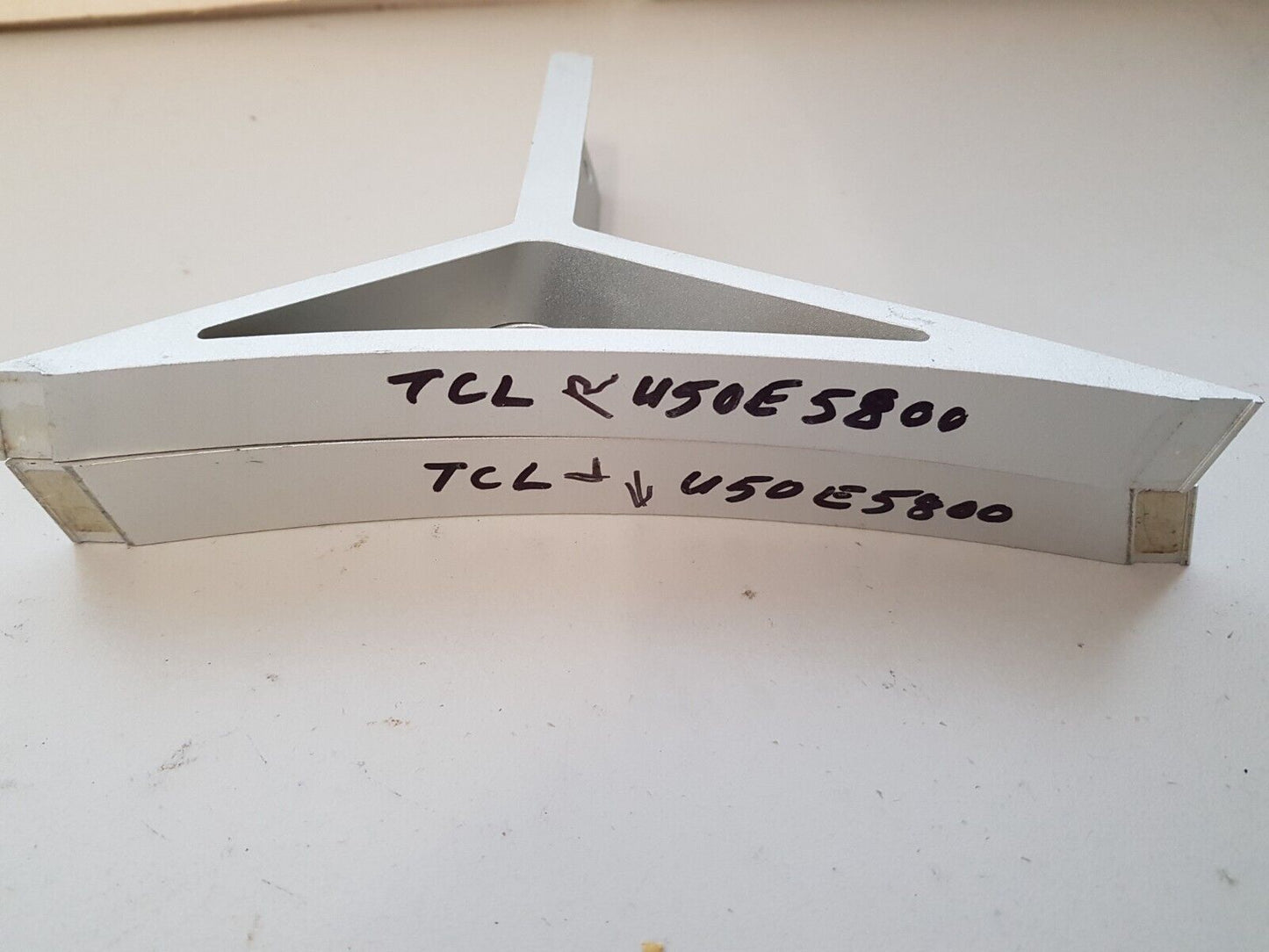 GENUINE TCL U50E5800 L&R FEET