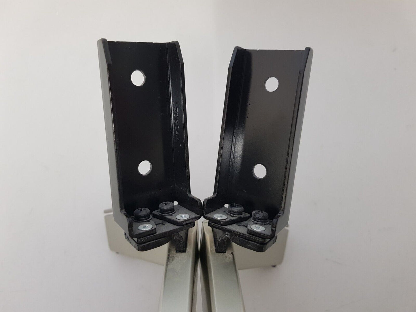 GENUINE SONY 60X8300F L&R FEET & SCREWS