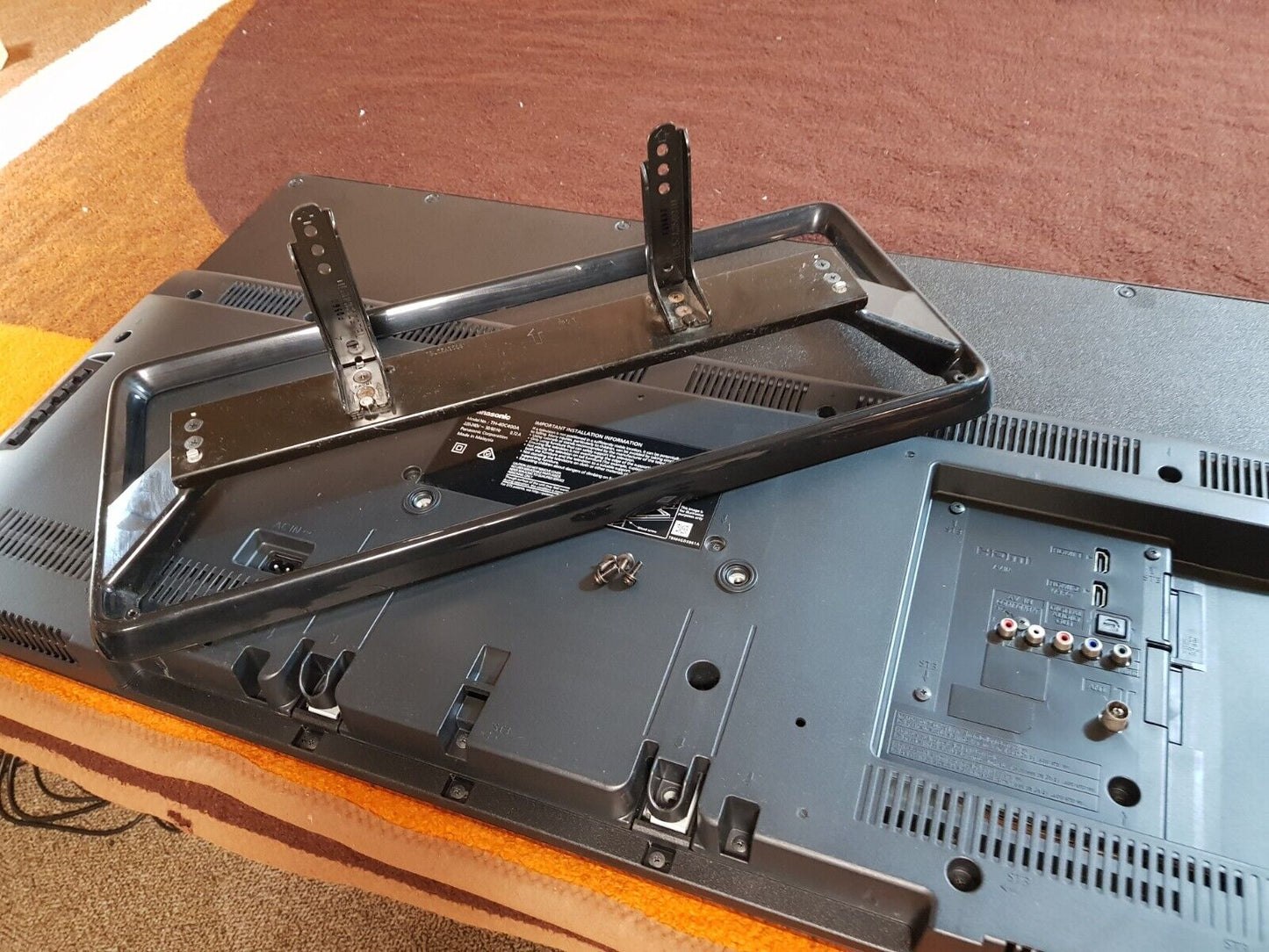 GENUINE PANASONIC TH-40C400A STAND & SCREWS
