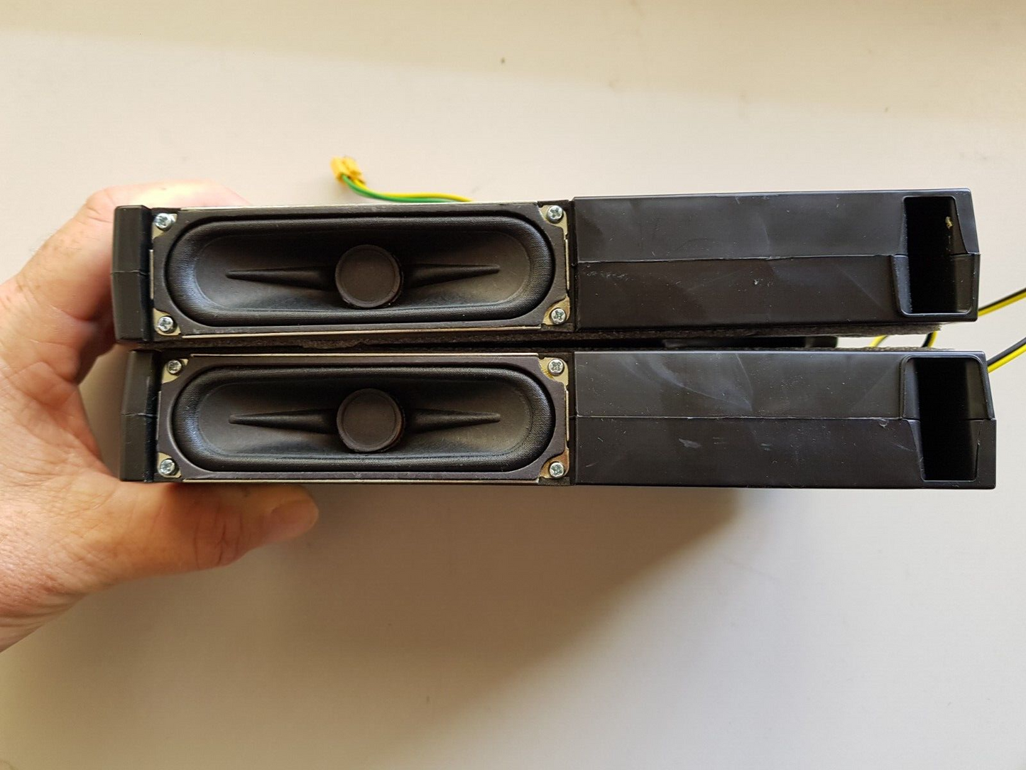 GENUINE SAMSUNG QA75Q60RAW SPEAKERS BN96-45632C