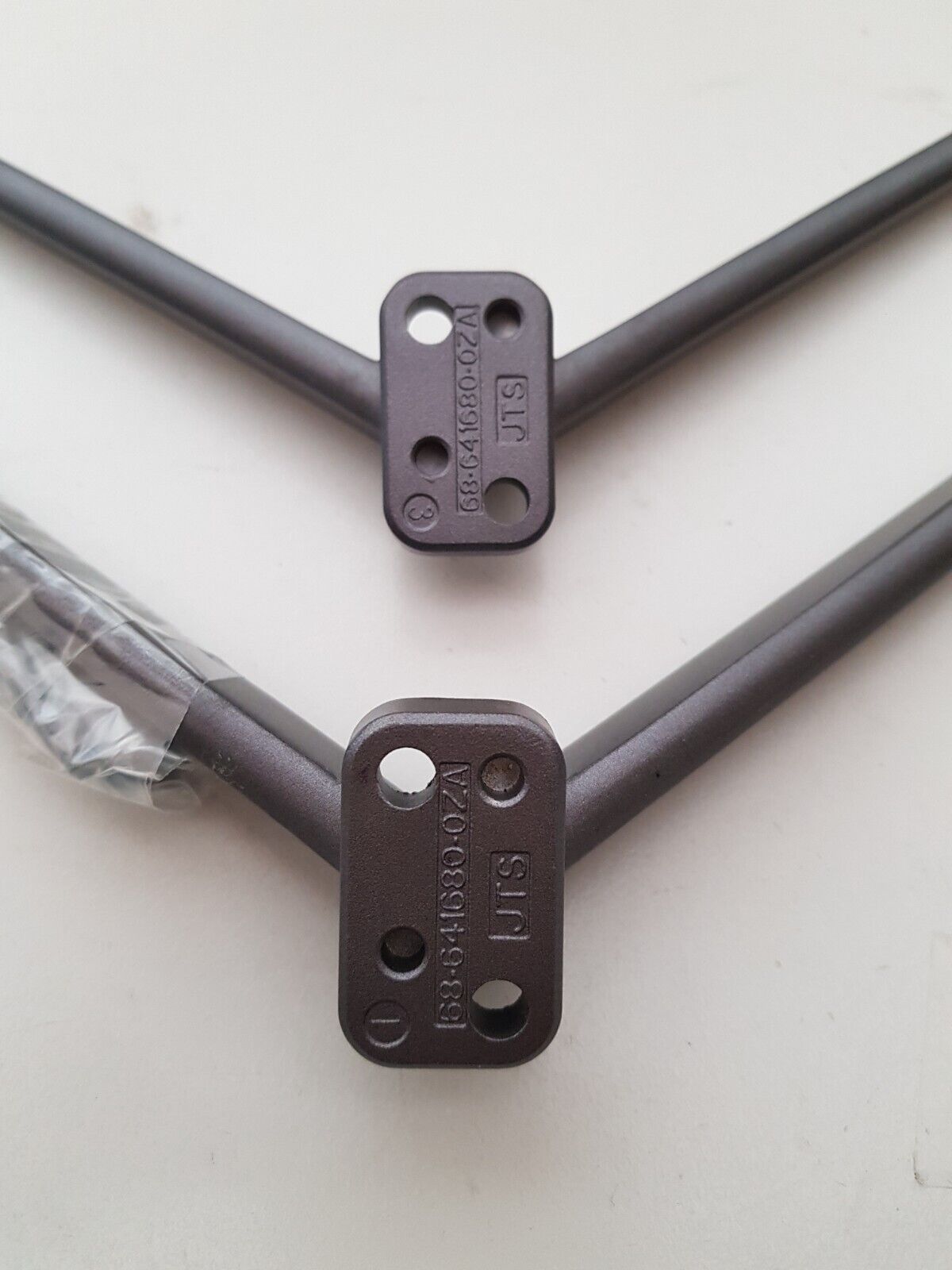 GENUINE TCL 50C715 L&R FEET & SCREWS