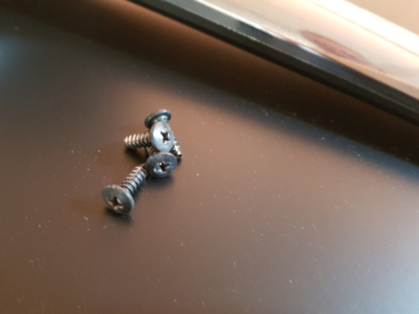 GENUINE SAMSUNG PLASMA PS60E8000 STAND & SCREWS