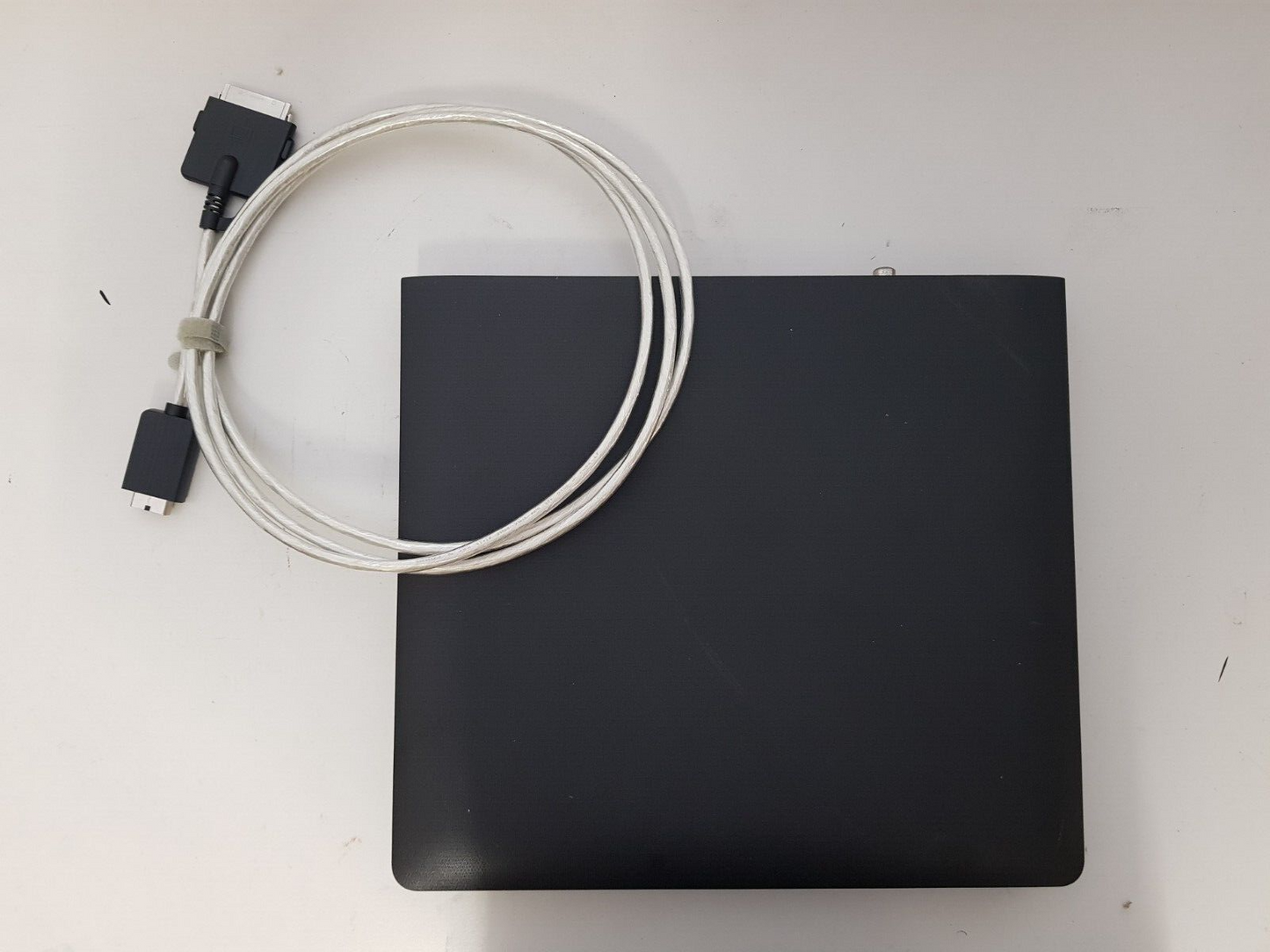 GENUINE SAMSUNG 65Q800A 65Q700A ONE CONNECT BOX AND CABLE SOC8001AB BN44-01126A