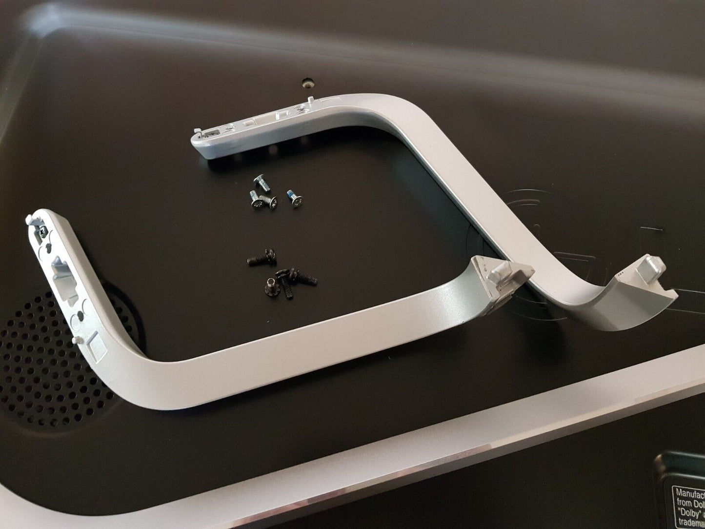 GENUINE LG 55LB7500 STAND & SCREWS