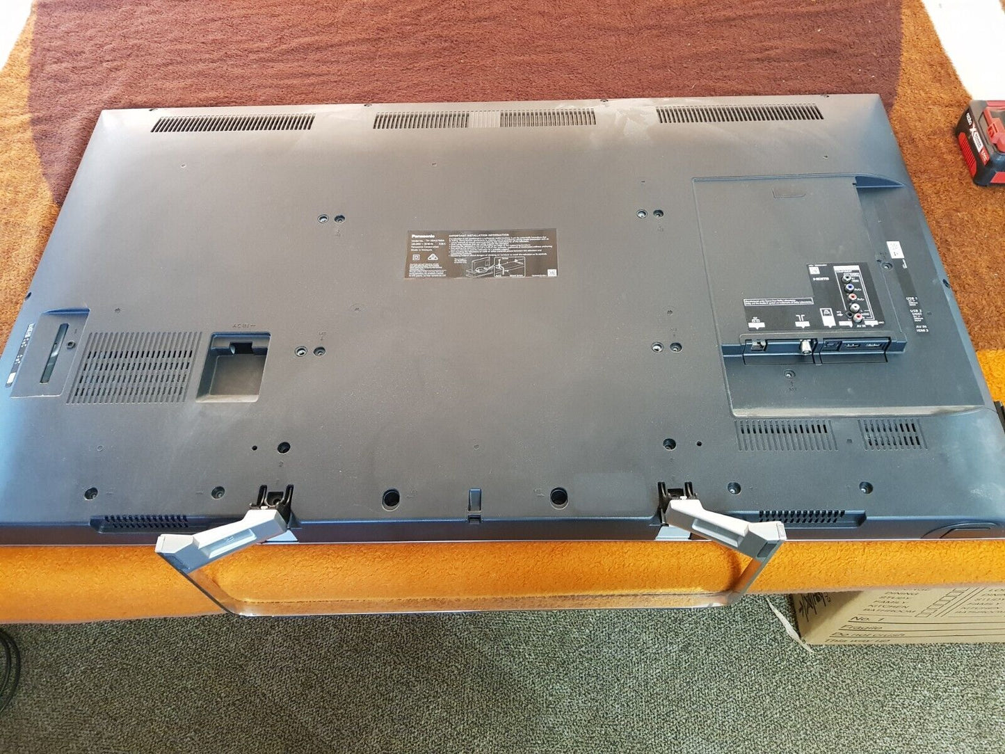 GENUINE PANASONIC TH-50AS700A STAND & SCREWS