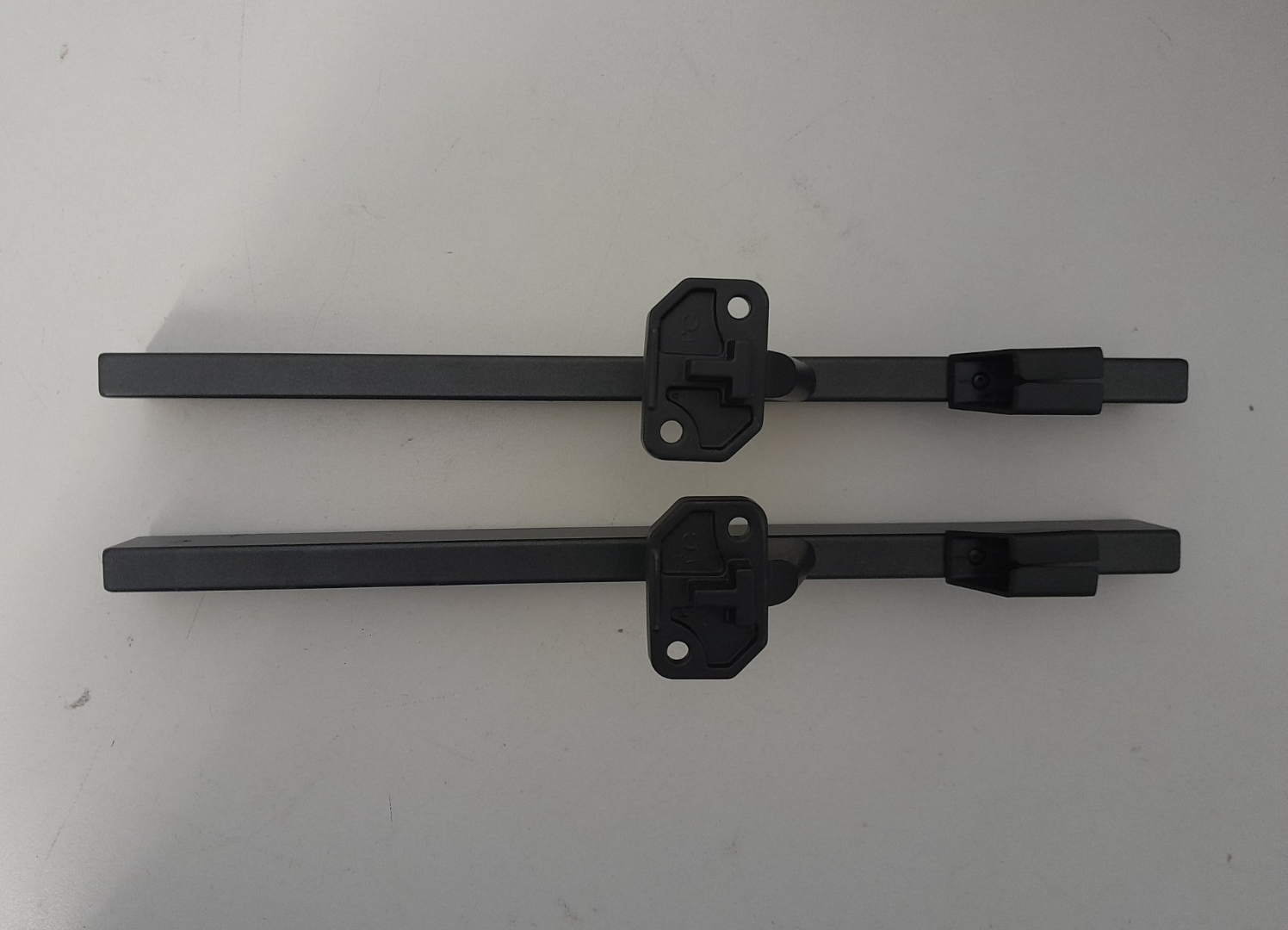 GENUINE HISENSE 55A7KAU L&R FEET