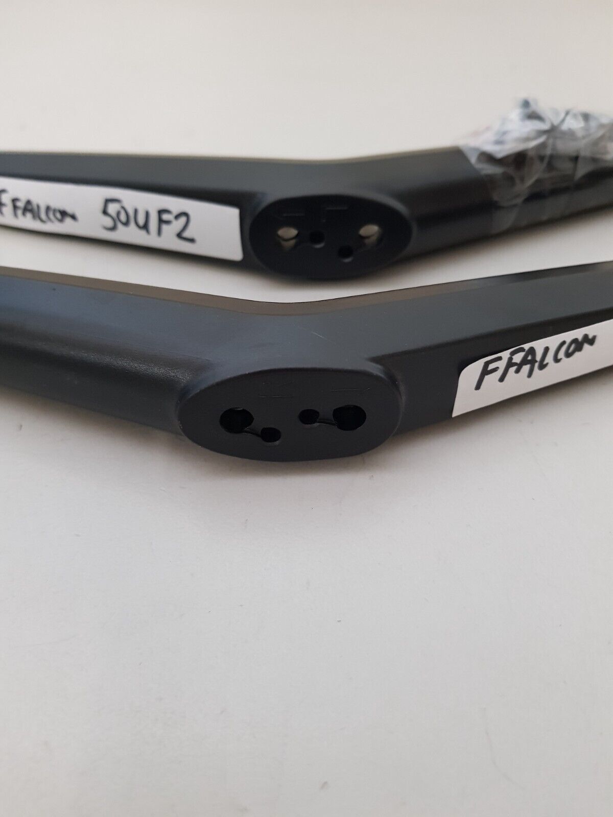 GENUINE FFALCON 50UF2 L&R FEET & SCREWS
