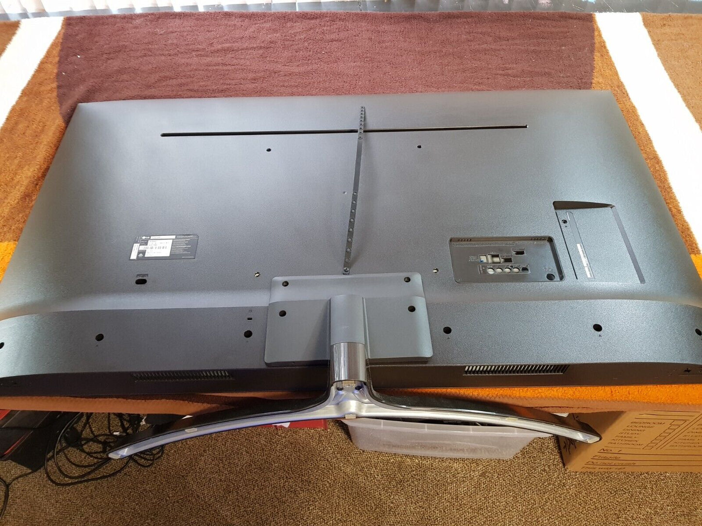 GENUINE LG 55UK6340PTF STAND & SCREWS
