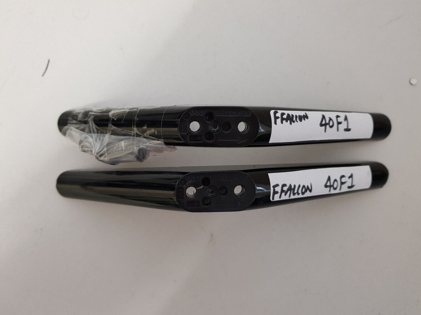 GENUINE FFALCON 40F1 L&R FEET & SCREWS