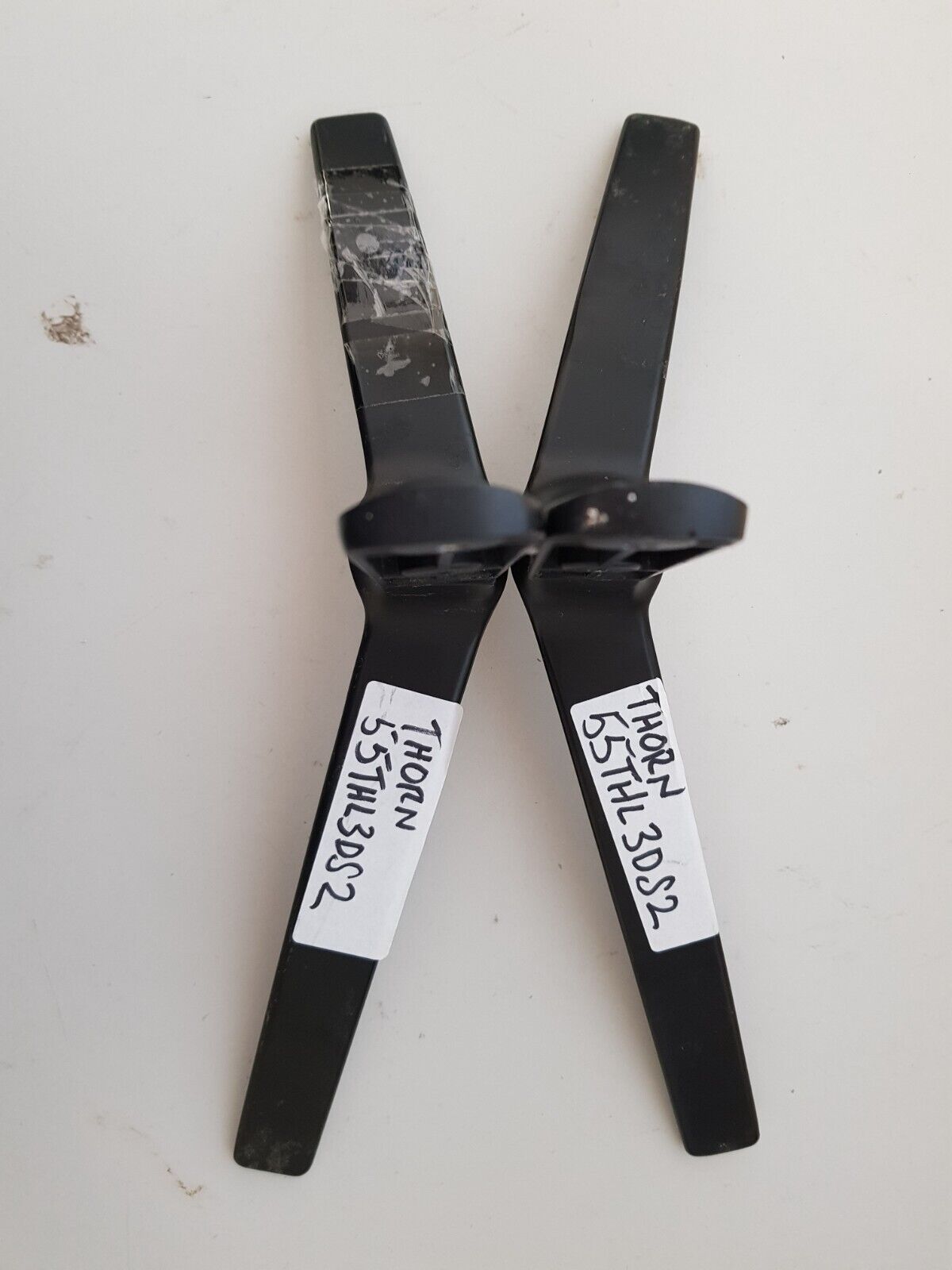 GENUINE THORN 55THL3DS2 L&R FEET & SCREWS