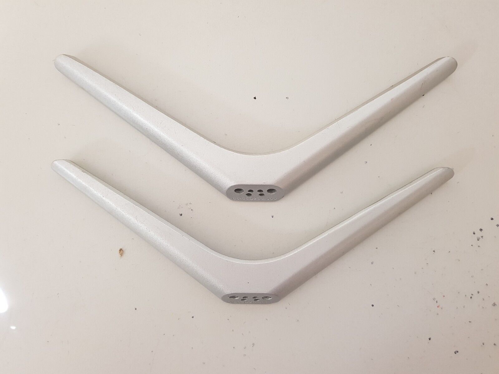 GENUINE TCL 65S401 L&R FEET