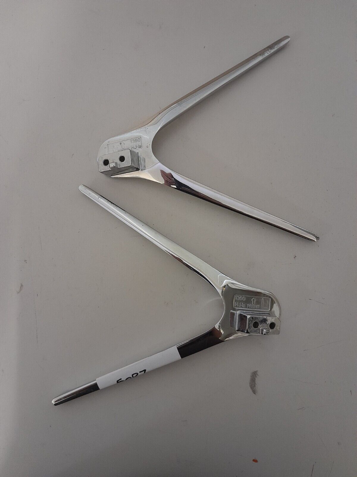 GENUINE HISENSE 50P7 L&R FEET