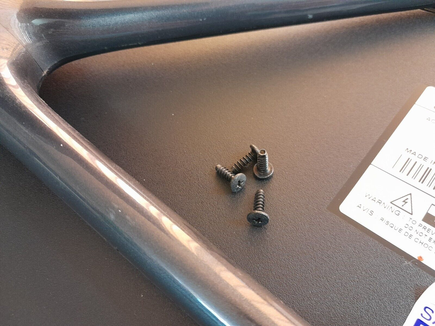 GENUINE SAMSUNG UA40F6400 STAND & SCREWS