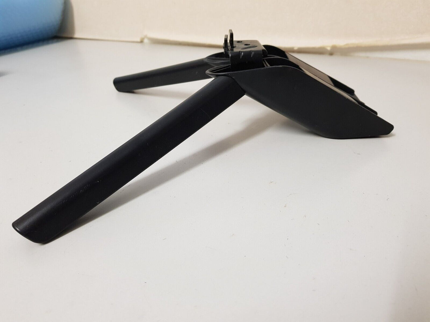 GENUINE SONY KDL- 50W660F L&R FEET