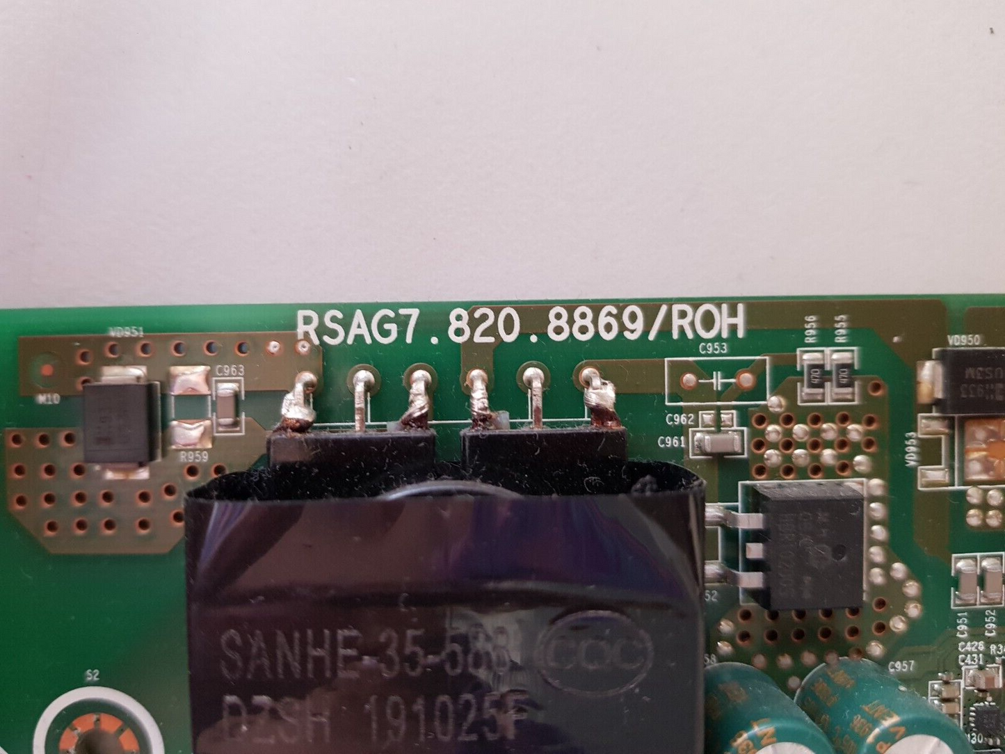 GENUINE HISENSE 40R4 MAIN BOARD RSAG7.820.8869 40E5600EX & WIFI MODULE