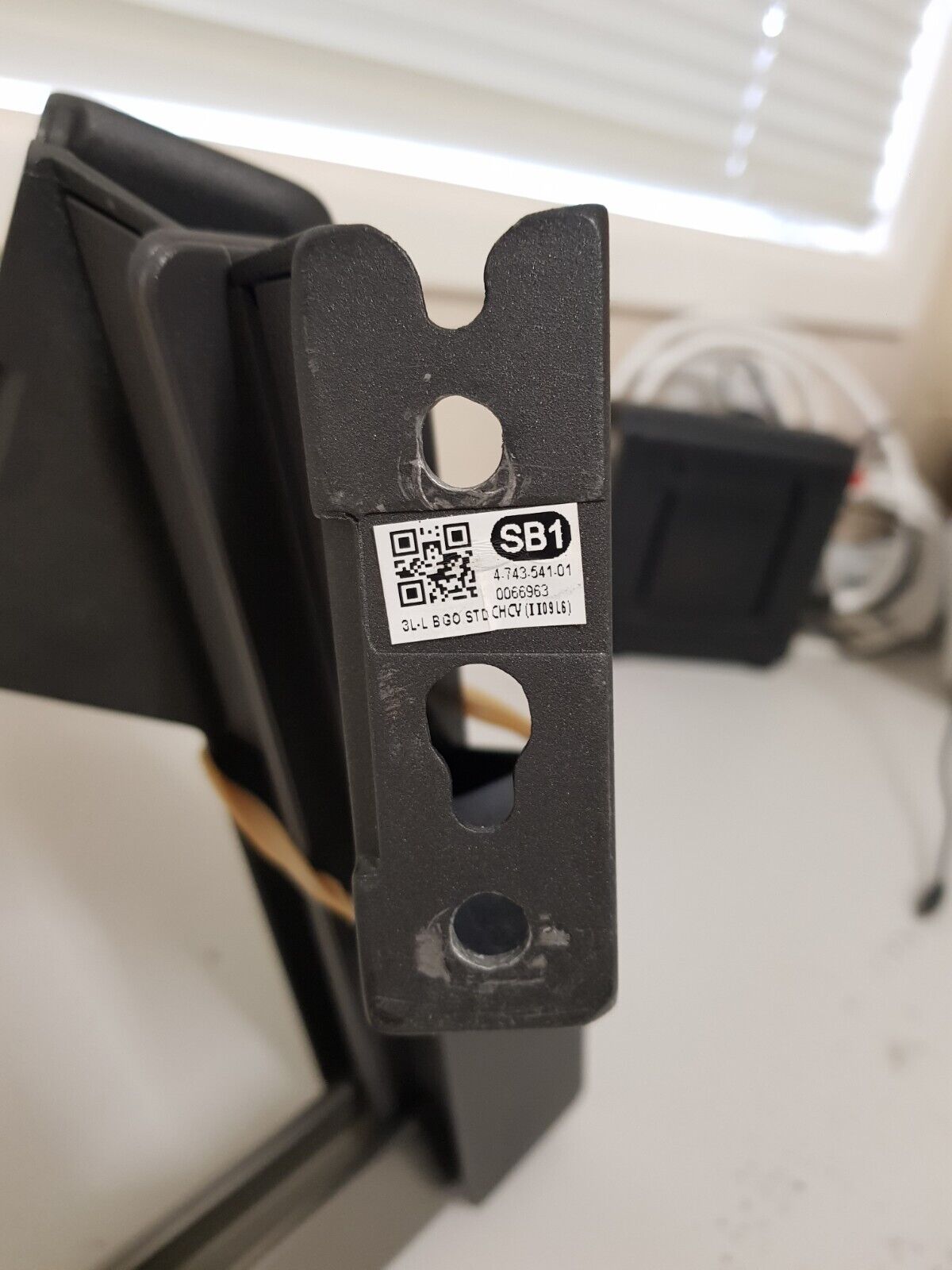 GENUINE SONY XBR75X950G L&R FEET