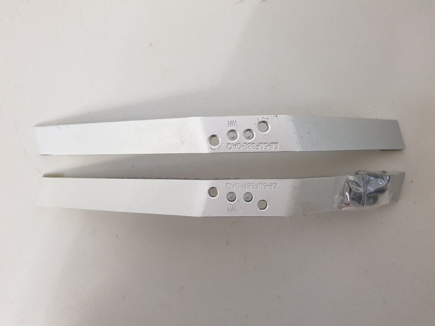 GENUINE TCL L50S4700FS L&R FEET & SCREWS