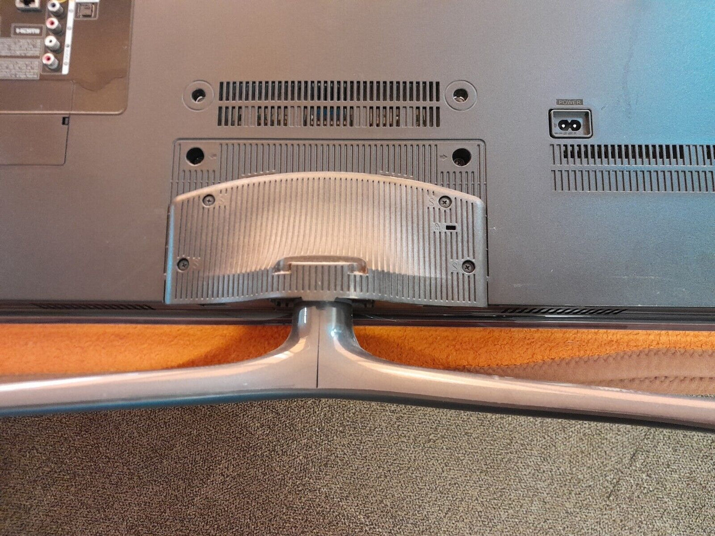 GENUINE SAMSUNG UA40F6400 STAND & SCREWS