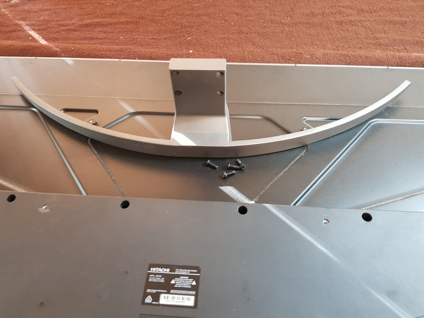 GENUINE HITACHI UZ557200 STAND & SCREWS