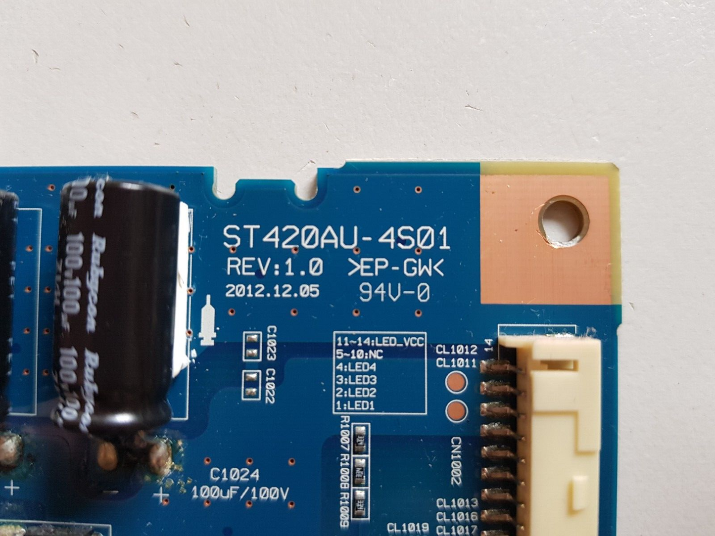 GENUINE SONY KDL 42W670A LED DRIVER ST420AU-4S01 5542T28D01