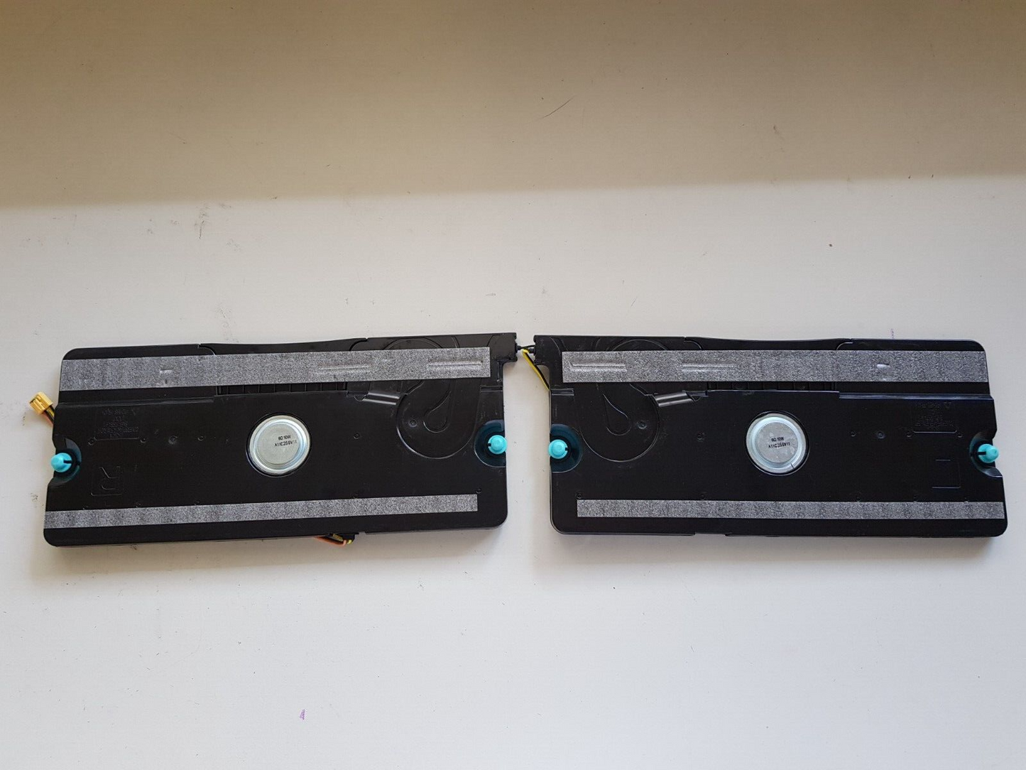GENUINE SAMSUNG QLED QA85Q60AAWXXY L&R SPEAKERS BN96-52483E
