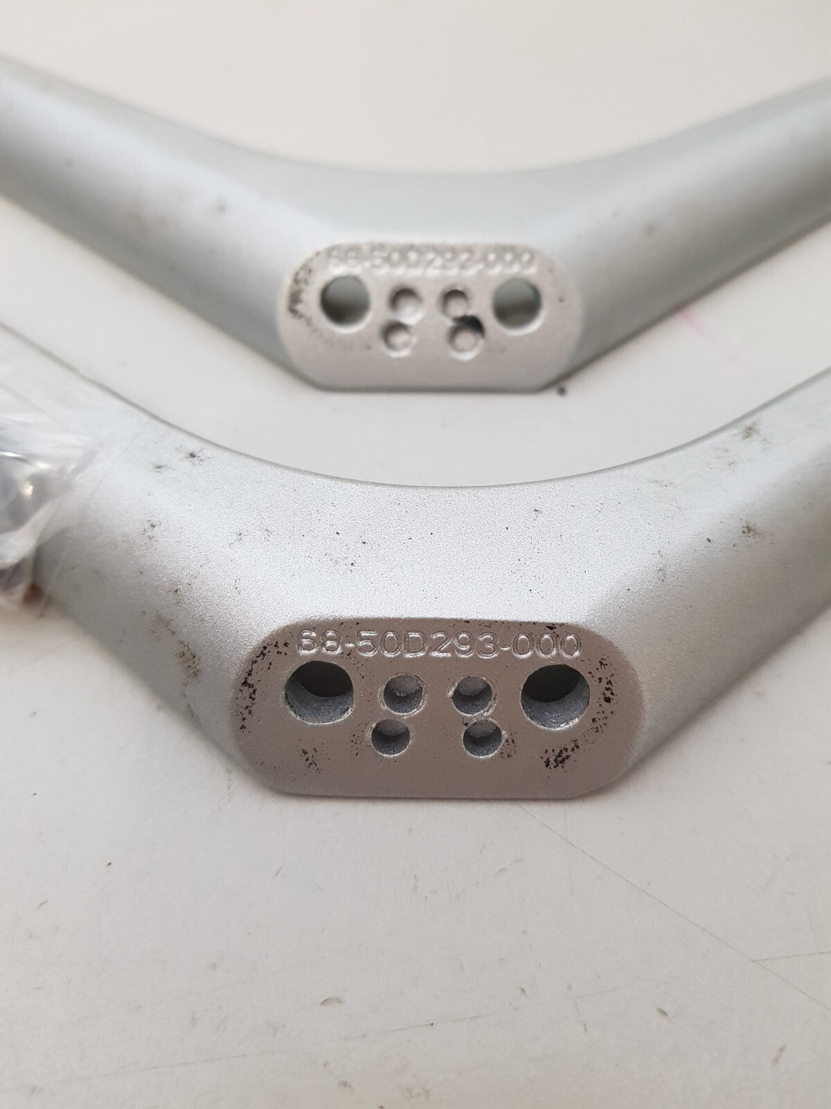 GENUINE TCL 49S6500FS L&R FEET & SCREWS