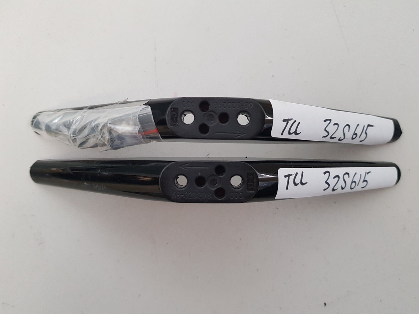 GENUINE TCL 32S615 L&R FEET & SCREWS