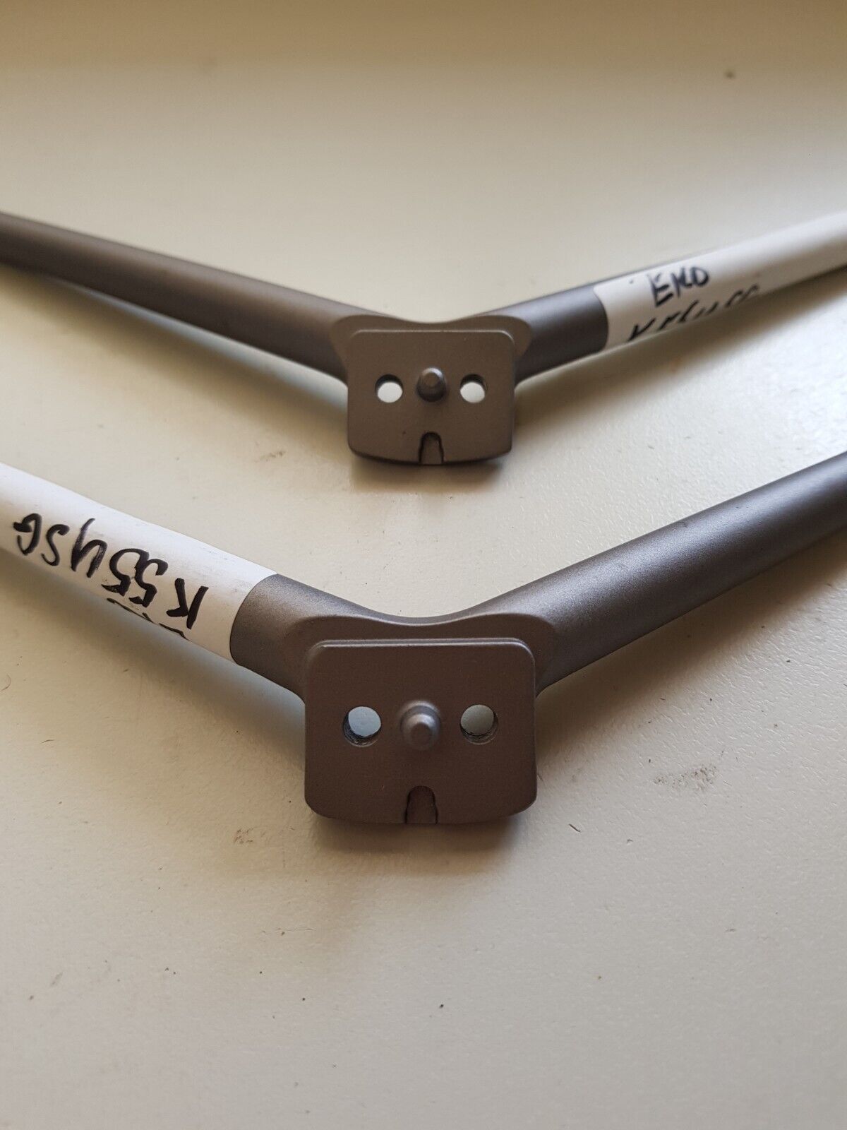 GENUINE EKO K55USG L&R FEET & SCREWS