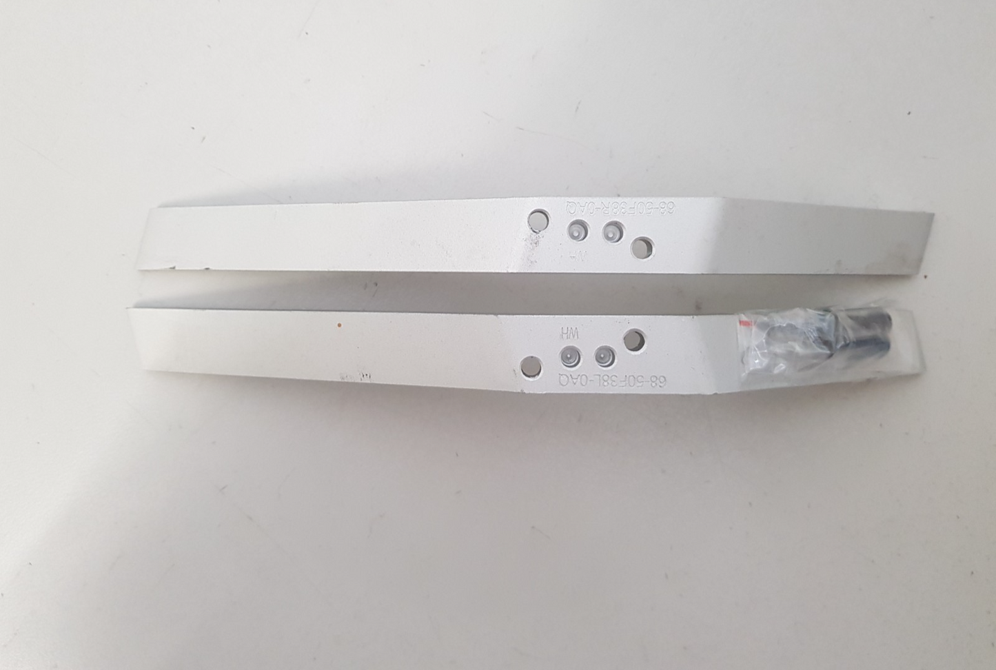 GENUINE TCL L55S4700FS L&R FEET & SCREWS
