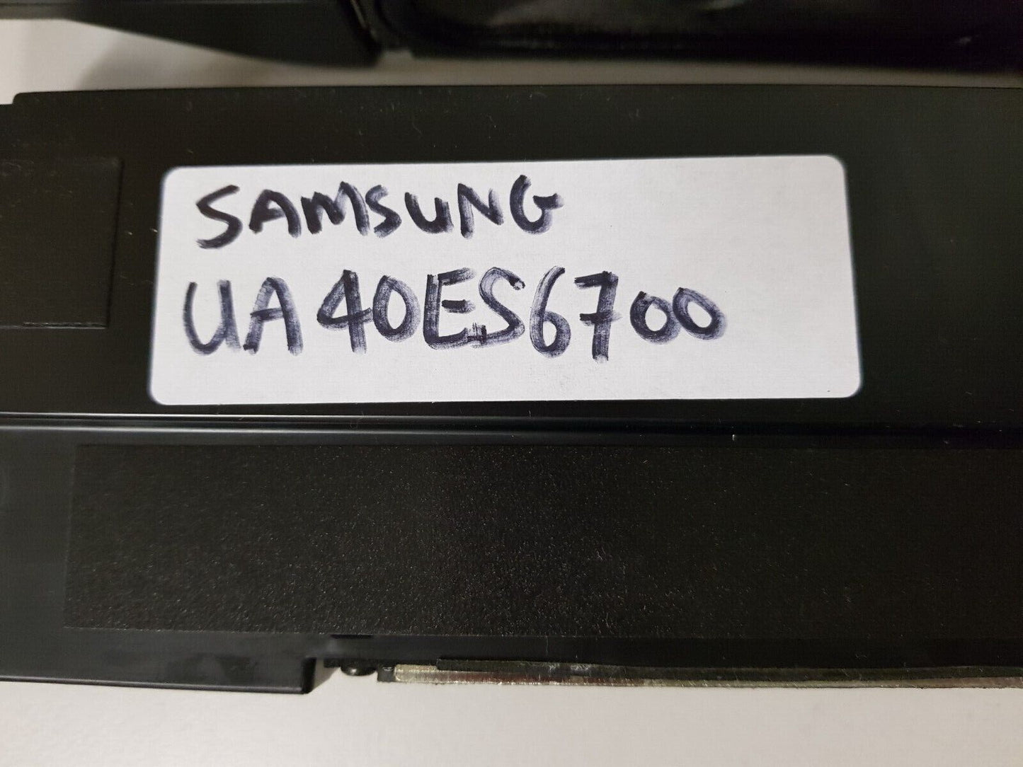 GENUINE SAMSUNG UA40ES6700 L&R SPEAKERS
