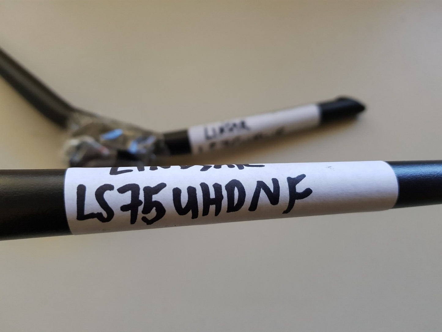 GENUINE LINDSAR 75UHDNF L&R FEET & SCREWS