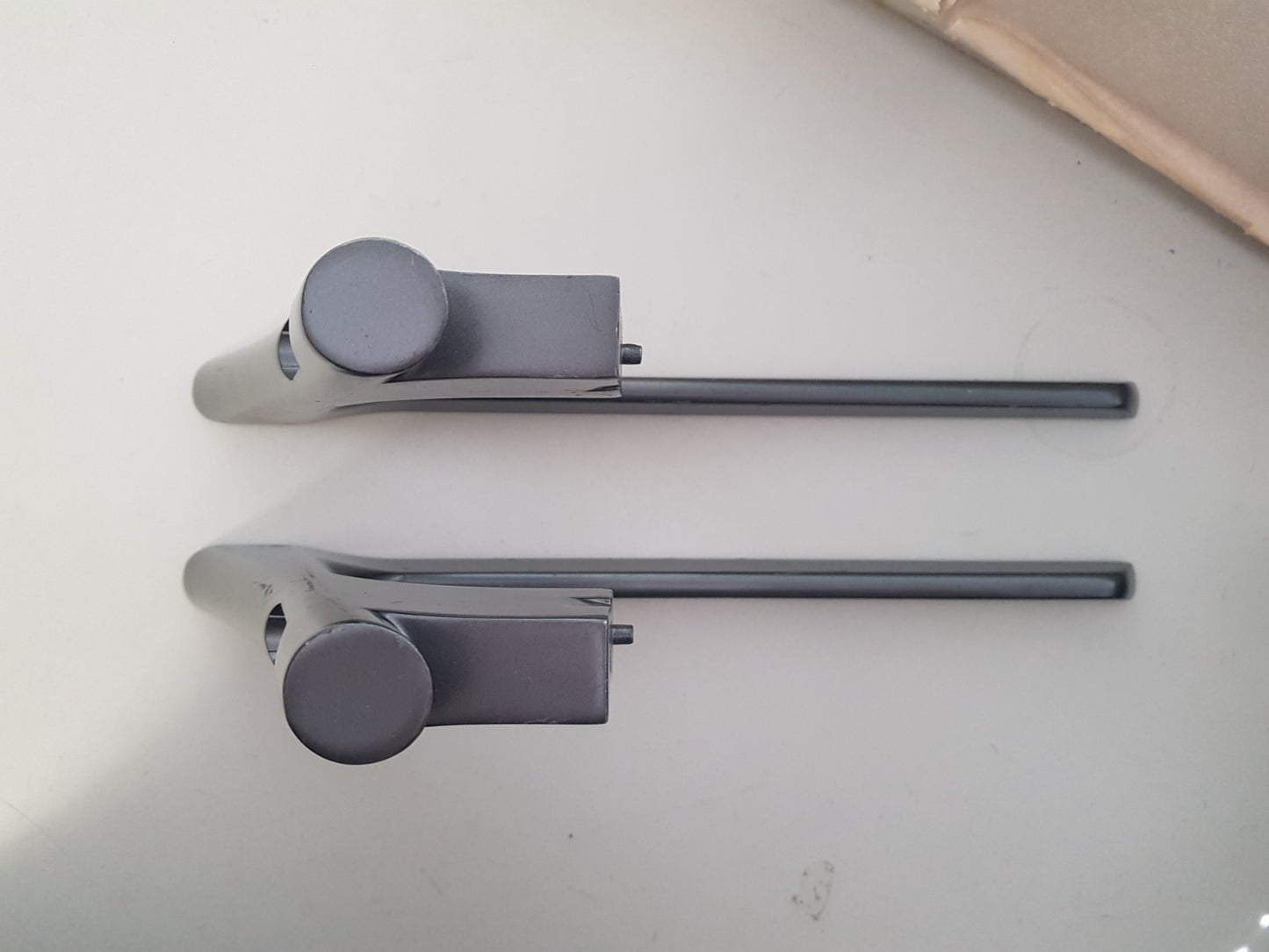 HISENSE 85U7KAU L&R FEET
