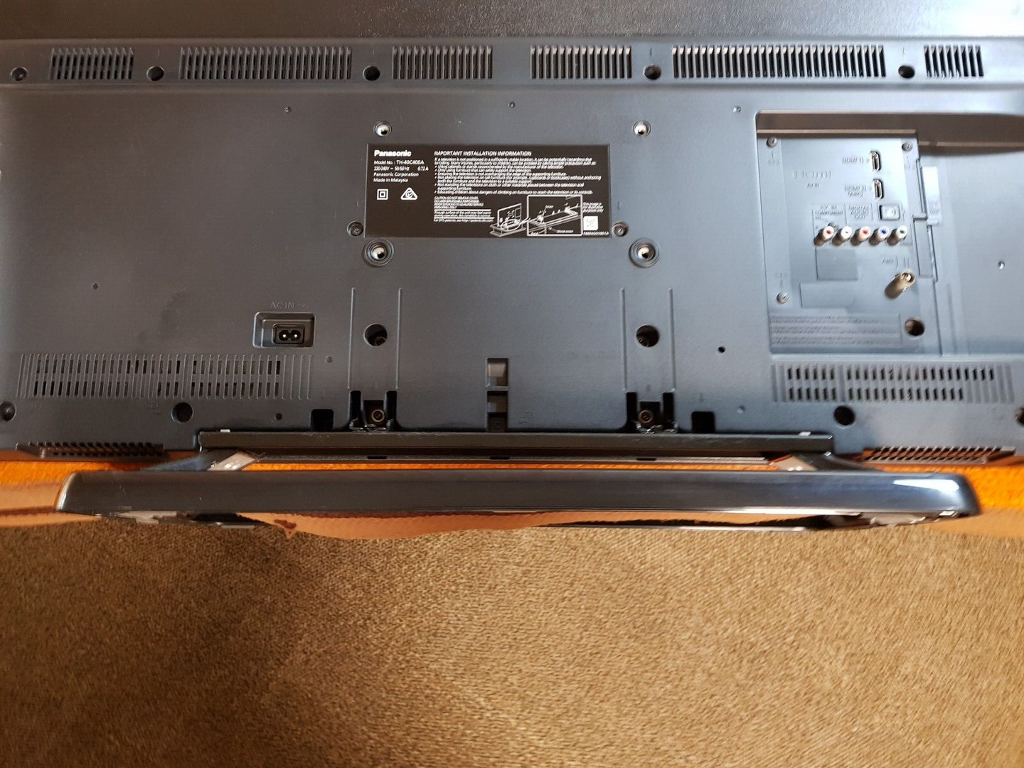 GENUINE PANASONIC TH-40C400A STAND & SCREWS