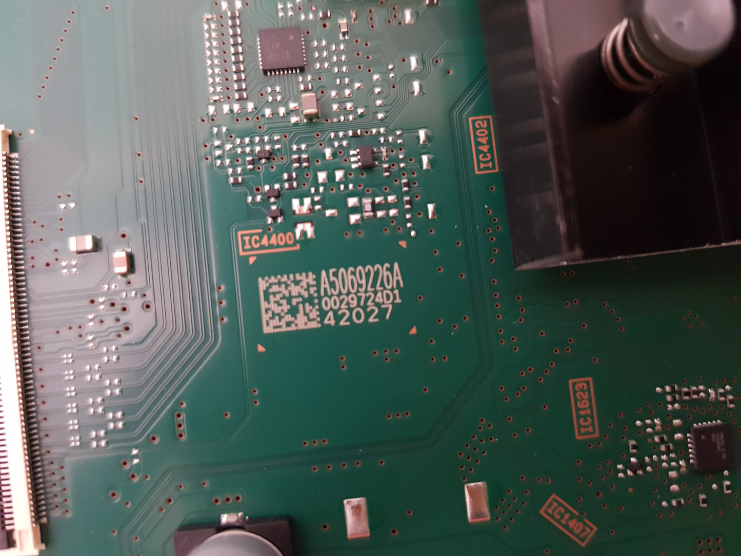 SONY K-50S30 MAIN BOARD A5069226A  10189211