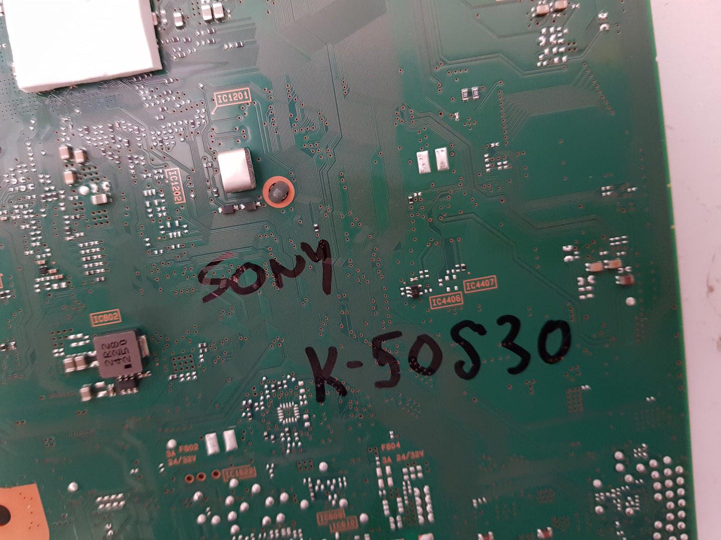 SONY K-50S30 MAIN BOARD A5069226A  10189211