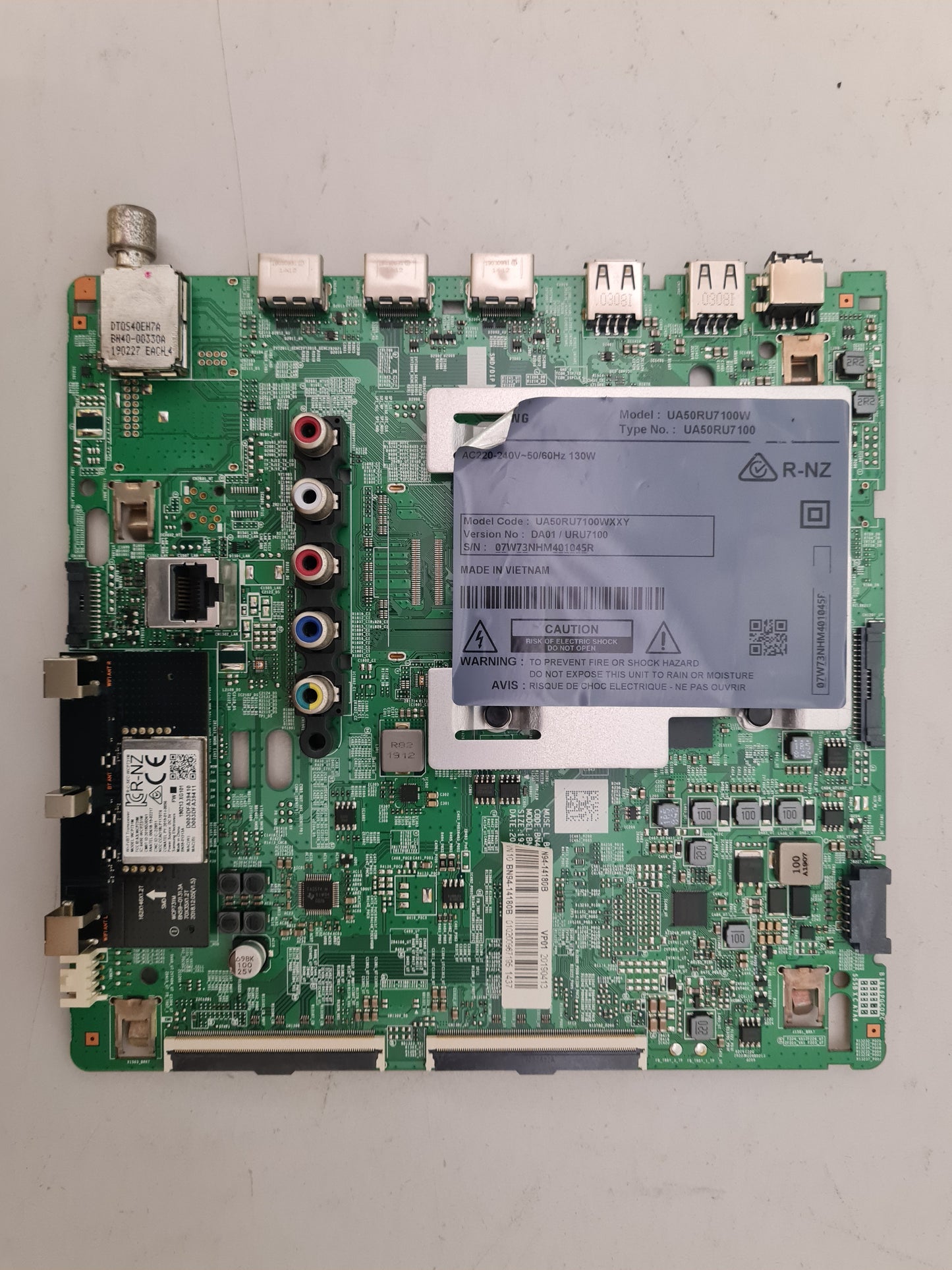 SAMSUNG UA50RU7100 WXXY (VER DA01) MAIN BOARD BN94-14180B