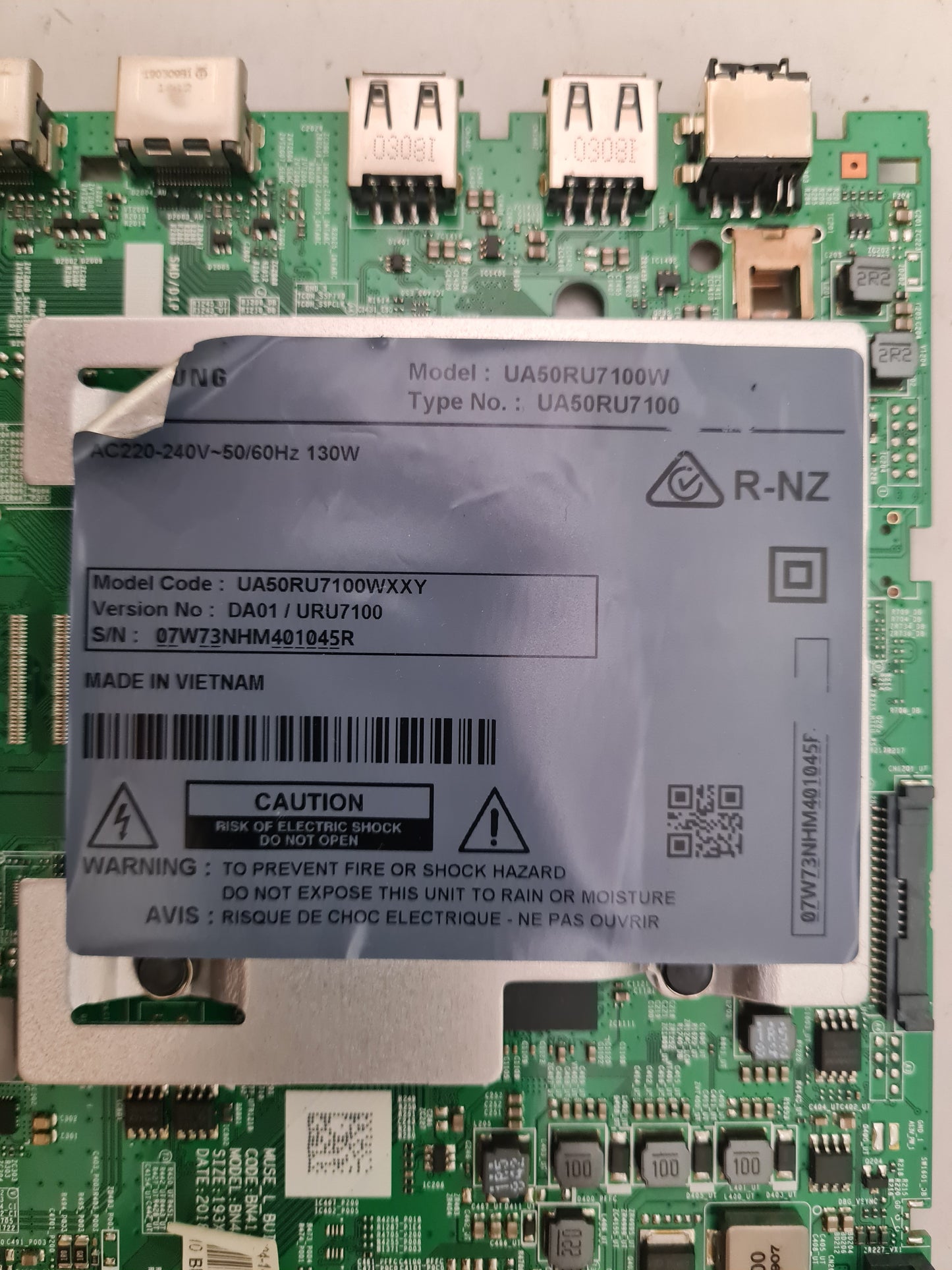 SAMSUNG UA50RU7100 WXXY (VER DA01) MAIN BOARD BN94-14180B