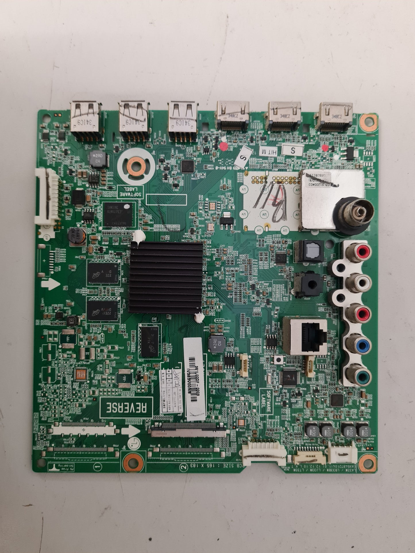 LG 42LA6230 -TB.AAUYLJD MAIN BOARD EAX64872104 1.0