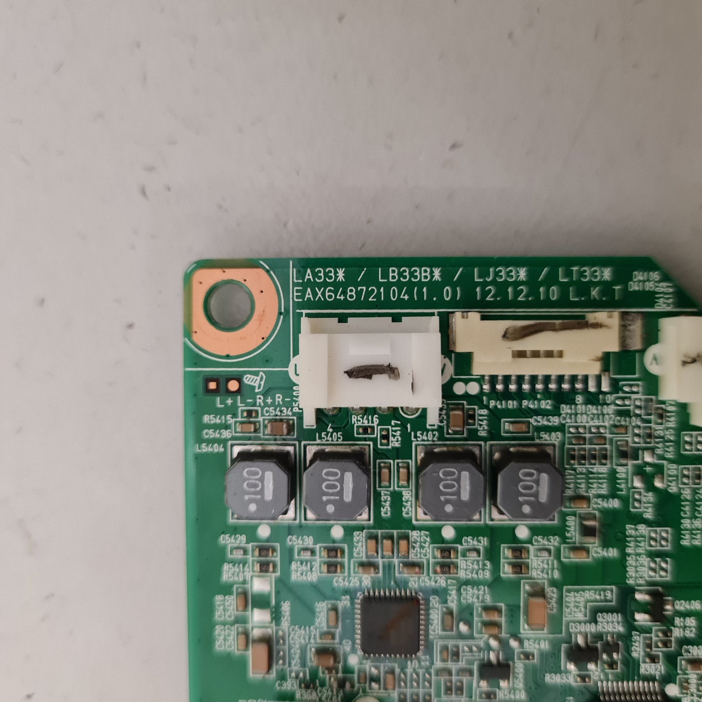 LG 42LA6230 -TB.AAUYLJD MAIN BOARD EAX64872104 1.0